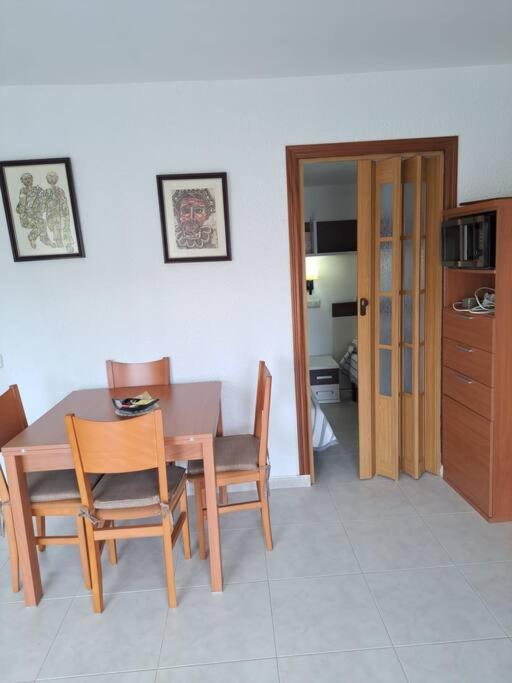 Holiday Center Apartamento Vistas Mar, Acceso Directo Playa Y Piscina Roses Exterior foto